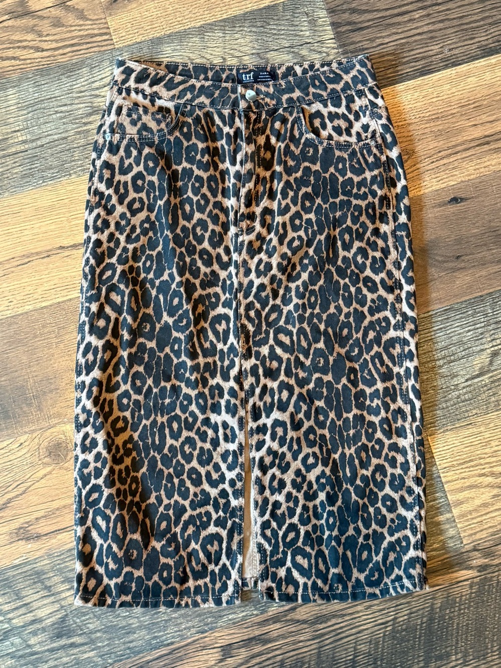 Zara Denim Leopard Print Pencil Skirt - Brown & Black w Front Slit. Size Small.